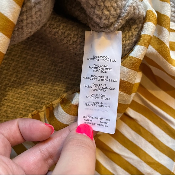 J. Crew 100% gray wool sweater with 100% silk shirttail size medium - Picture 5 of 5